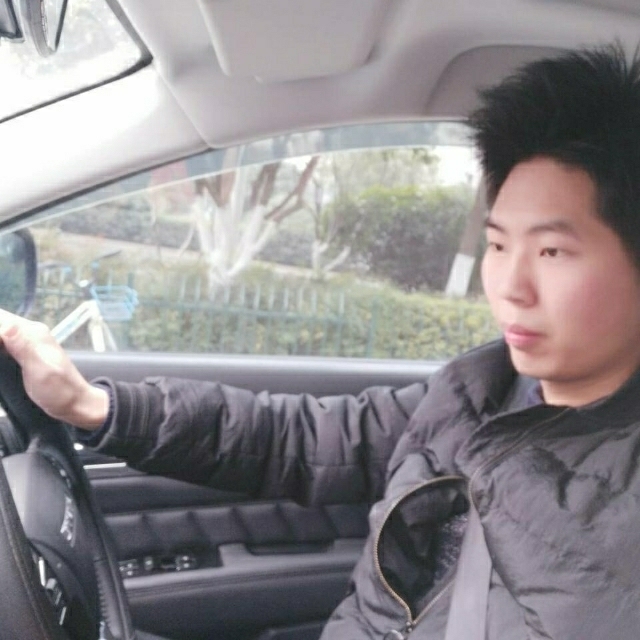 郑小五的第二张照片--长沙闪婚服务中心